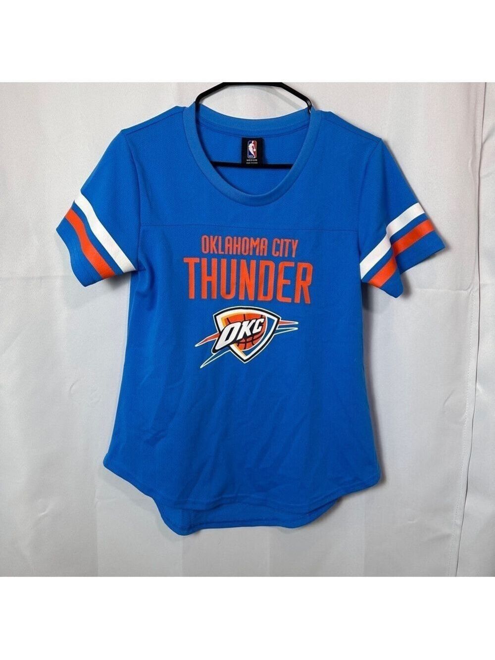 NBA Ladies Oklahoma City Thunder Blue Tee - Size Medium